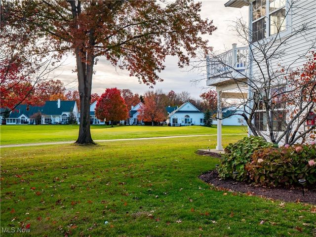 385 Vista Circle, North Olmsted, OH 44070