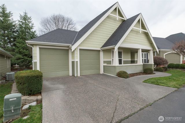 755 SE Heron Drive, College Place, WA 99324