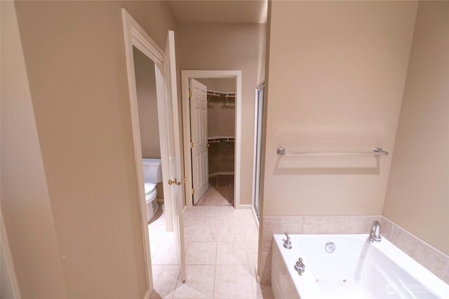 755 SE Heron Drive, College Place, WA 99324