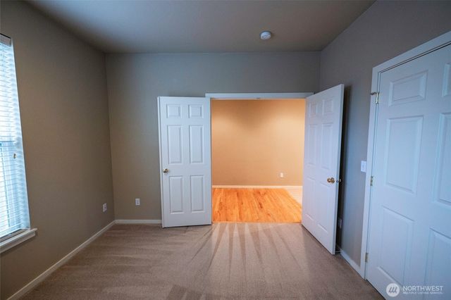 755 SE Heron Drive, College Place, WA 99324