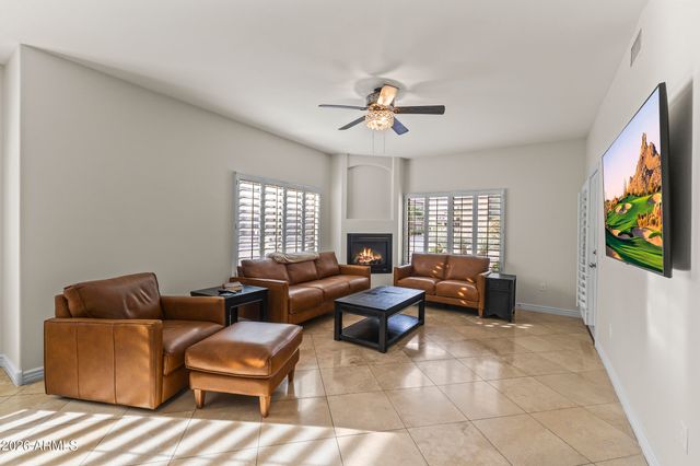 5450 E DEER VALLEY Drive 1002, Phoenix, AZ 85054