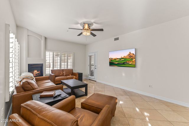 5450 E DEER VALLEY Drive 1002, Phoenix, AZ 85054