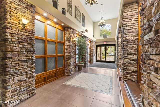 5450 E DEER VALLEY Drive 1002, Phoenix, AZ 85054