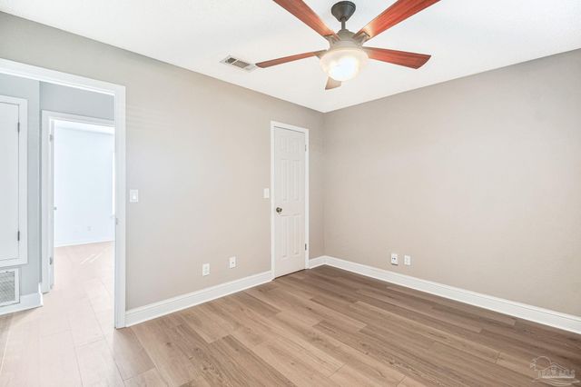 4285 Lindsey Ln, Pace, FL 32571