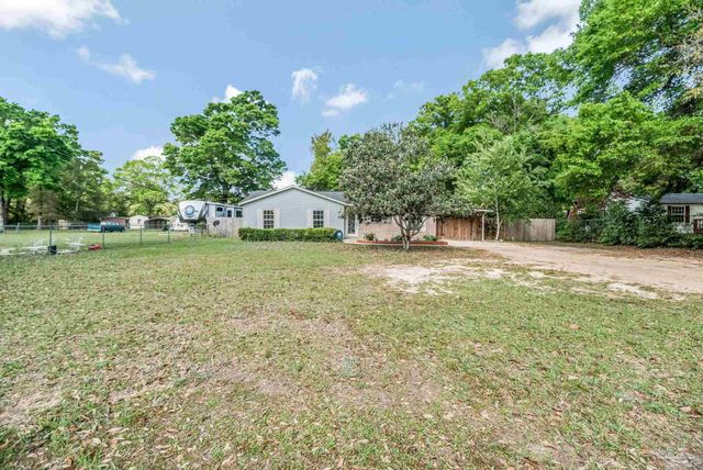 4285 Lindsey Ln, Pace, FL 32571