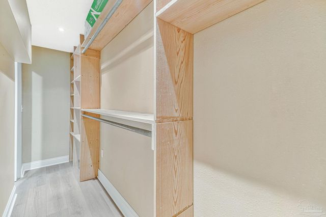 4285 Lindsey Ln, Pace, FL 32571