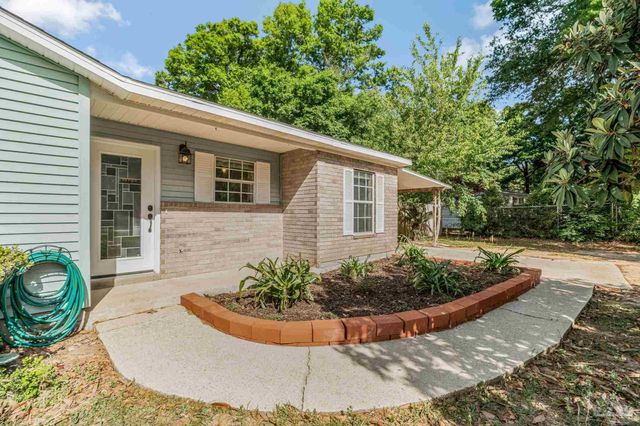 4285 Lindsey Ln, Pace, FL 32571