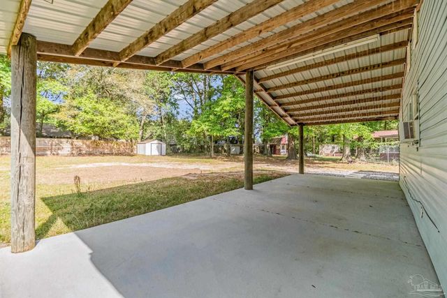 4285 Lindsey Ln, Pace, FL 32571