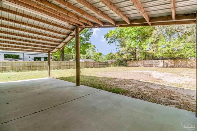 4285 Lindsey Ln, Pace, FL 32571