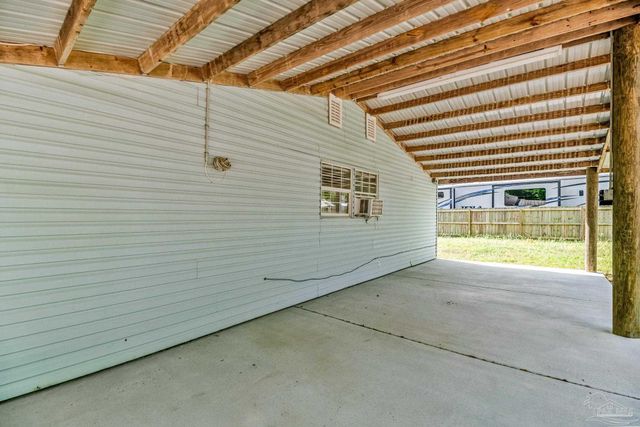 4285 Lindsey Ln, Pace, FL 32571