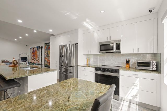 23351 Bar Lake Drive 33, Boca Raton, FL 33433