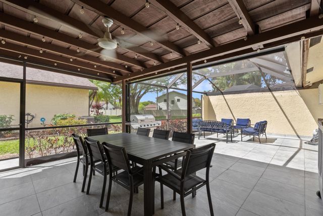 23351 Bar Lake Drive 33, Boca Raton, FL 33433