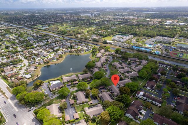 23351 Bar Lake Drive 33, Boca Raton, FL 33433