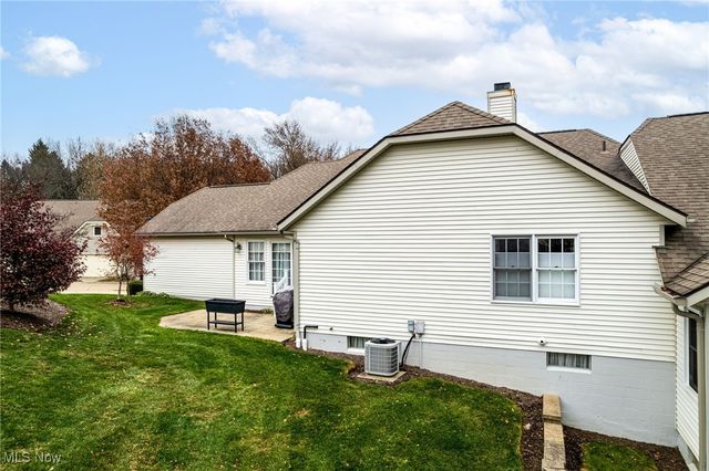 668 Sally Circle 45, Wadsworth, OH 44281