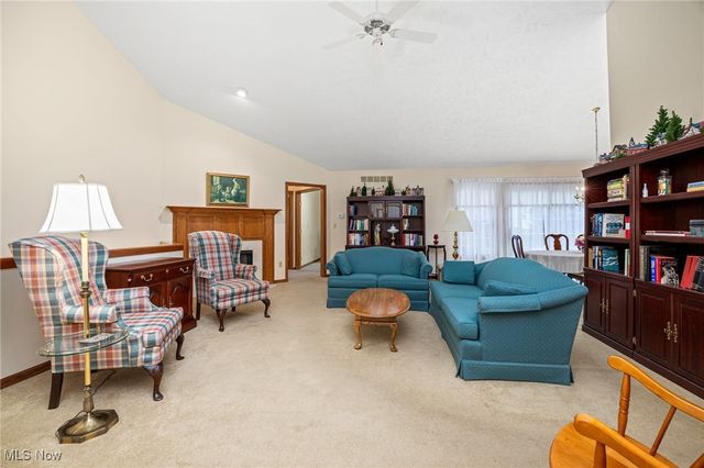 668 Sally Circle 45, Wadsworth, OH 44281