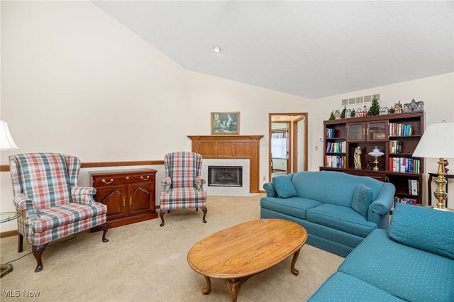 668 Sally Circle 45, Wadsworth, OH 44281