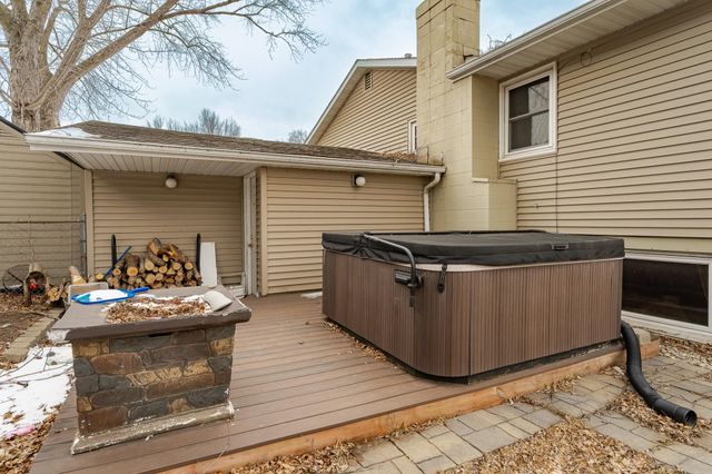 624 27th Street NW, Rochester, MN 55901