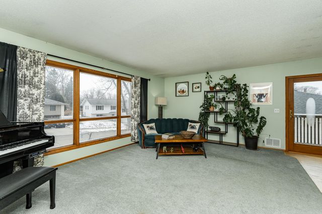 624 27th Street NW, Rochester, MN 55901