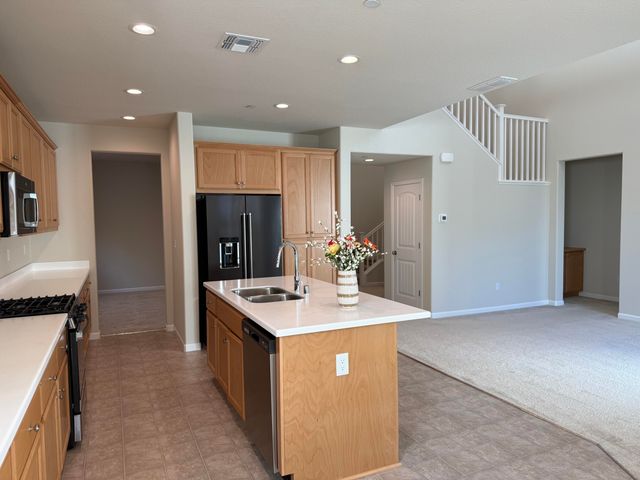 4344 Vanguard Drive, Modesto, CA 95358