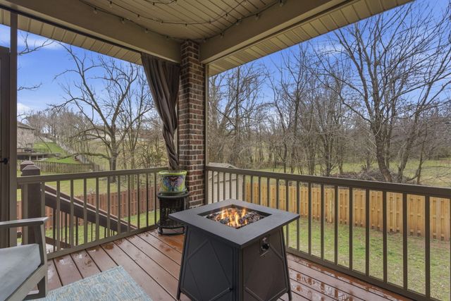 5321 S James Avenue, Springfield, MO 65810