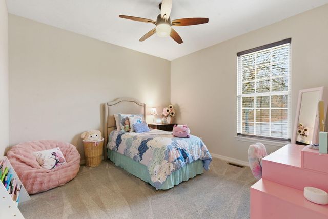 5321 S James Avenue, Springfield, MO 65810