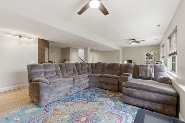 5321 S James Avenue, Springfield, MO 65810