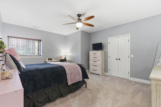 5321 S James Avenue, Springfield, MO 65810