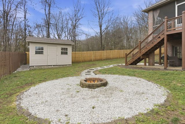 5321 S James Avenue, Springfield, MO 65810