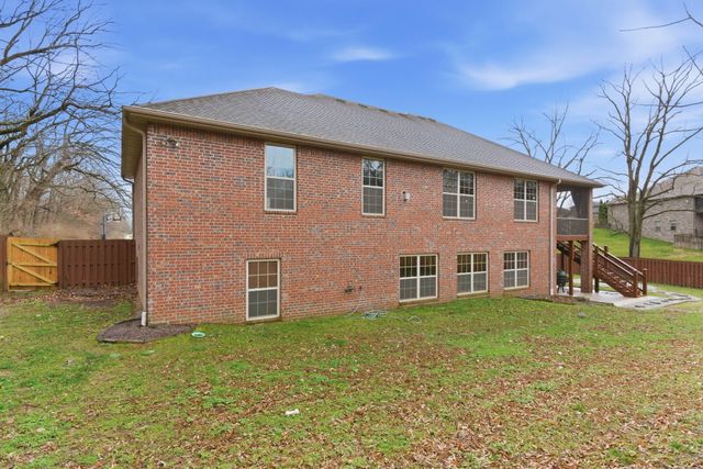 5321 S James Avenue, Springfield, MO 65810