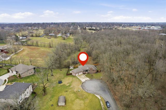 5321 S James Avenue, Springfield, MO 65810