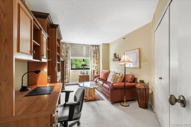25 Rockledge Avenue 205, White Plains, NY 10601