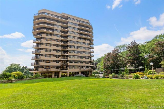 25 Rockledge Avenue 205, White Plains, NY 10601
