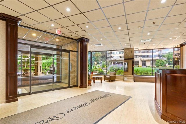25 Rockledge Avenue 205, White Plains, NY 10601