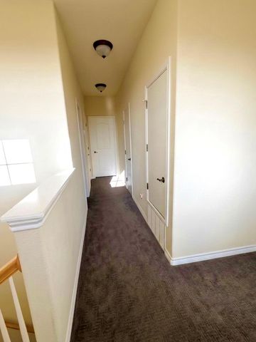 1405 Delsie DR B, Austin, TX 78734