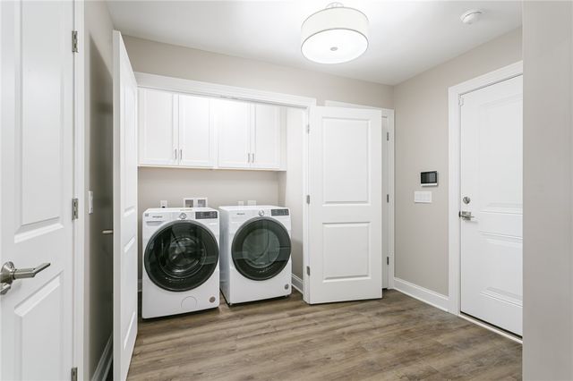 253 Bretlyn Circle, Brighton, NY 14618