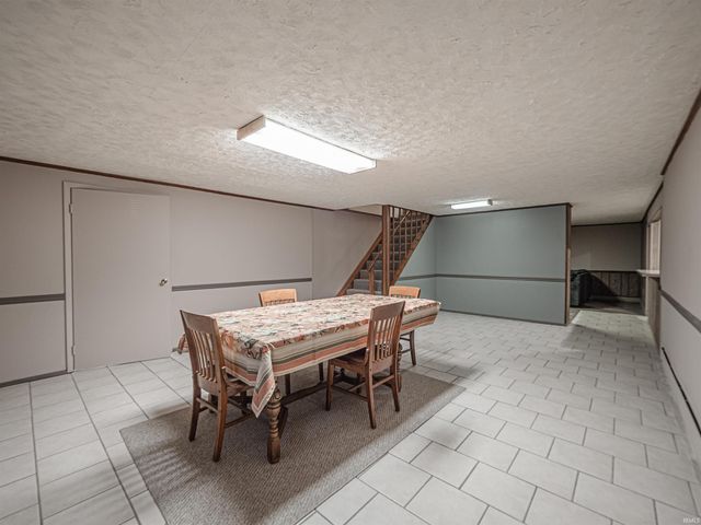 6617 W Mill Road, Evansville, IN 47720