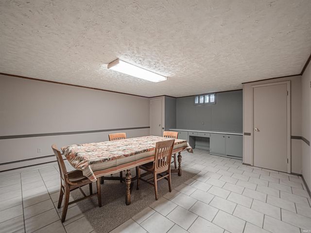 6617 W Mill Road, Evansville, IN 47720