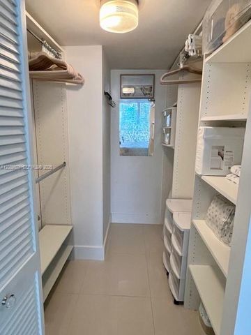 1901 Brickell Avenue B2405, Miami, FL 33129