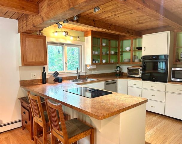 38 Way To The River Rd, West Newbury, MA 01985