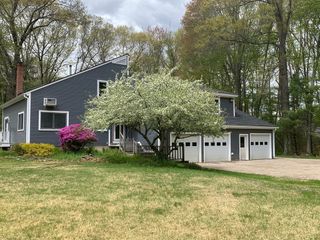 38 Way To The River Rd, West Newbury, MA 01985
