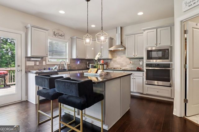 4665 RIVER HILL Circle, Ellenwood, GA 30294