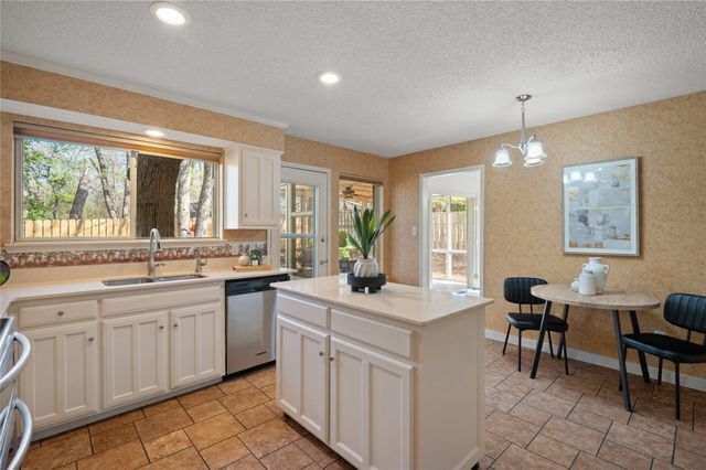 2428 Dove Loop Road, Grapevine, TX 76051