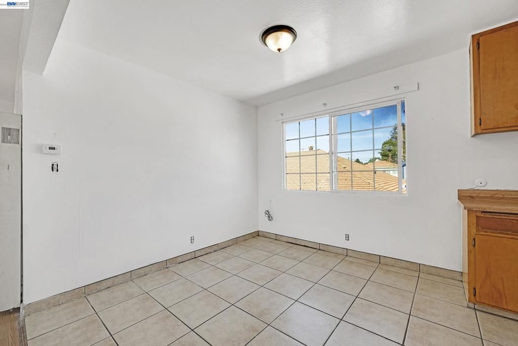 Image 18 of property listing at 2828 22nd Avenue, Oakland, CA 94606