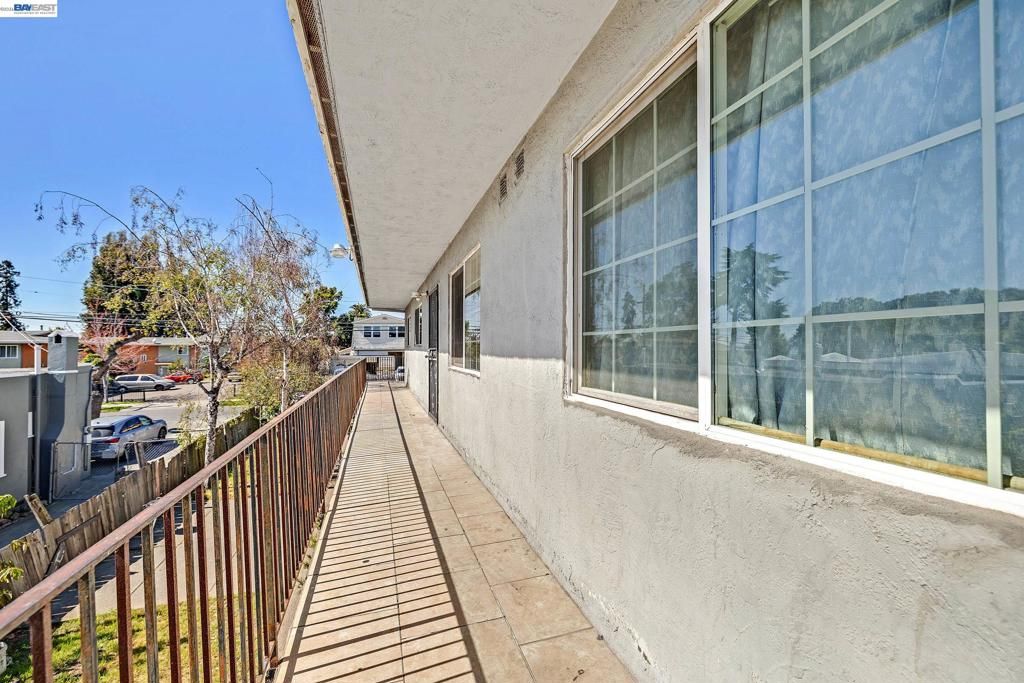 Image 29 of property listing at 2828 22nd Avenue, Oakland, CA 94606
