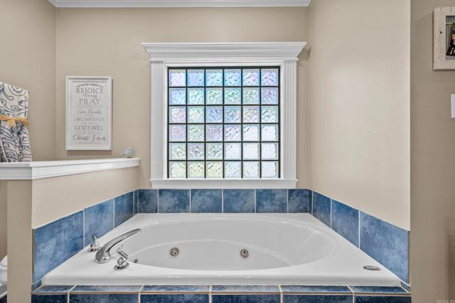 114 Ledgestone, Searcy, AR 72143