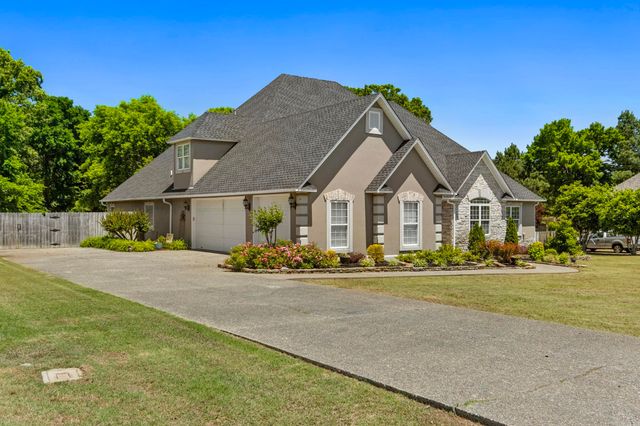 114 Ledgestone, Searcy, AR 72143