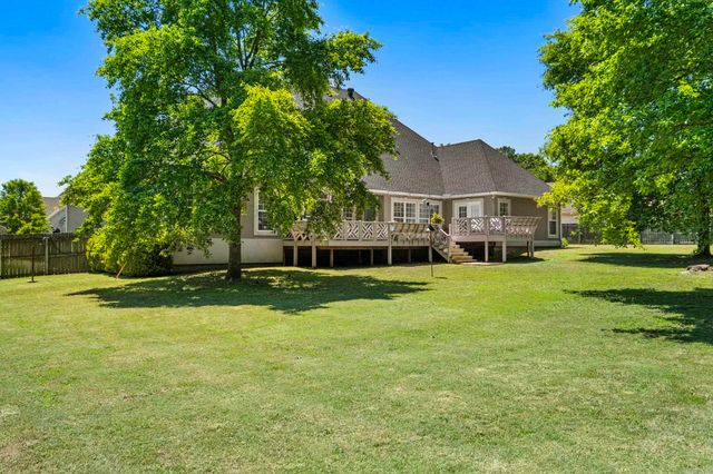 114 Ledgestone, Searcy, AR 72143