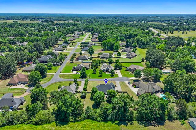 114 Ledgestone, Searcy, AR 72143