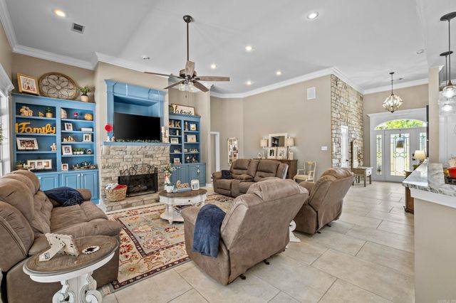114 Ledgestone, Searcy, AR 72143