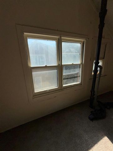 10727 Beaconsfield Street, Detroit, MI 48224